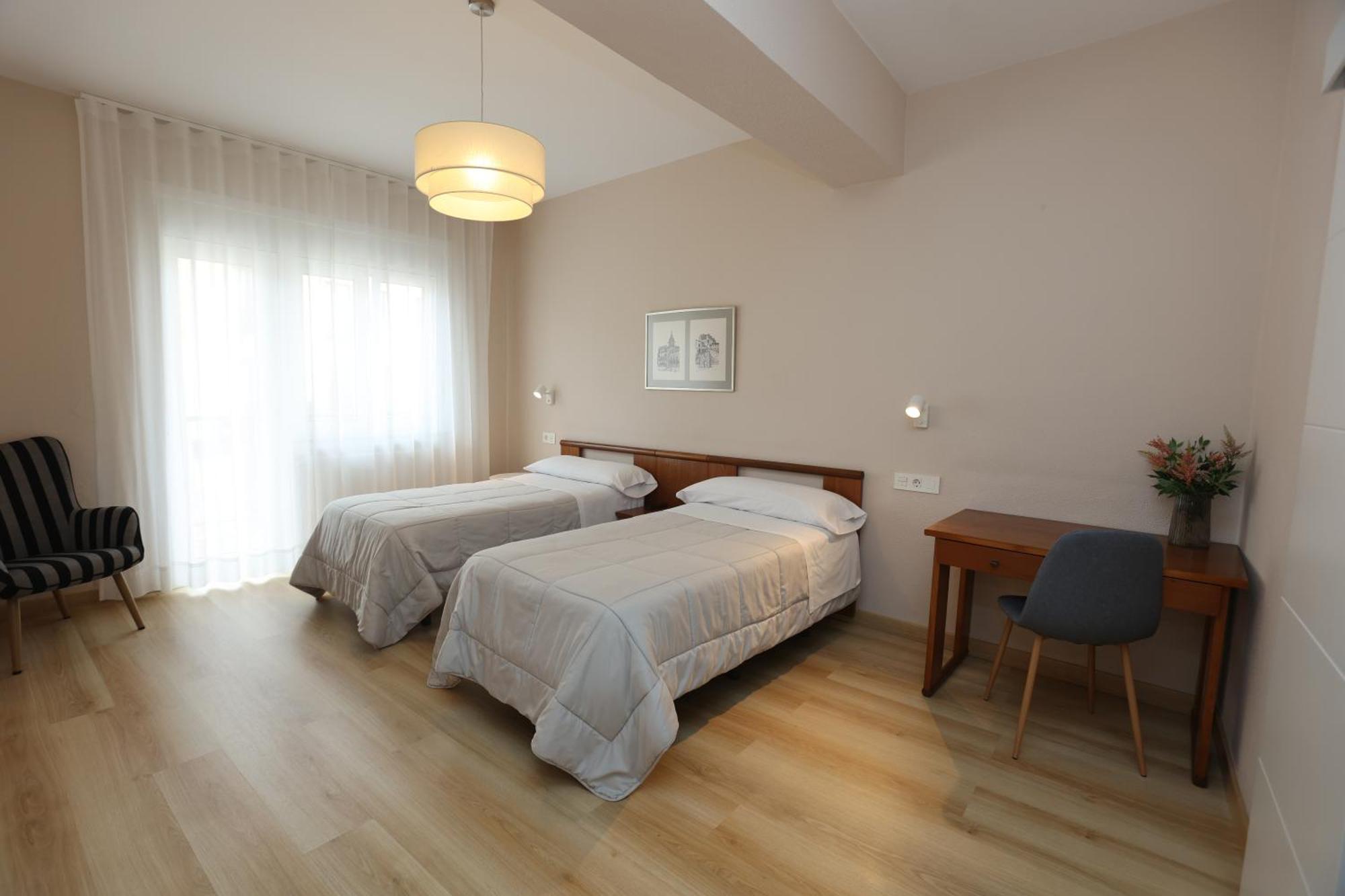 Hotel Ros Mary Ribadeo Exterior foto