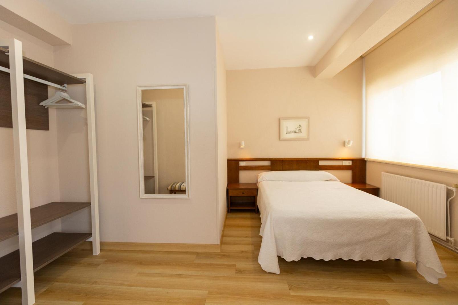 Hotel Ros Mary Ribadeo Exterior foto